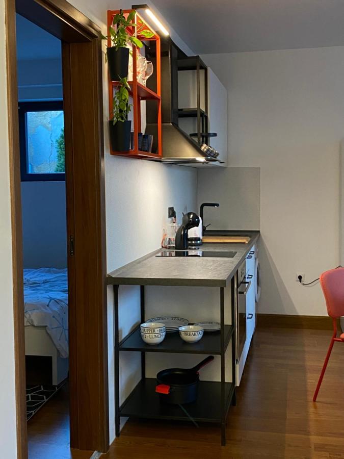 Cozy Red Bulldog Place In Apart-Complex/Pool ヴァルナ エクステリア 写真